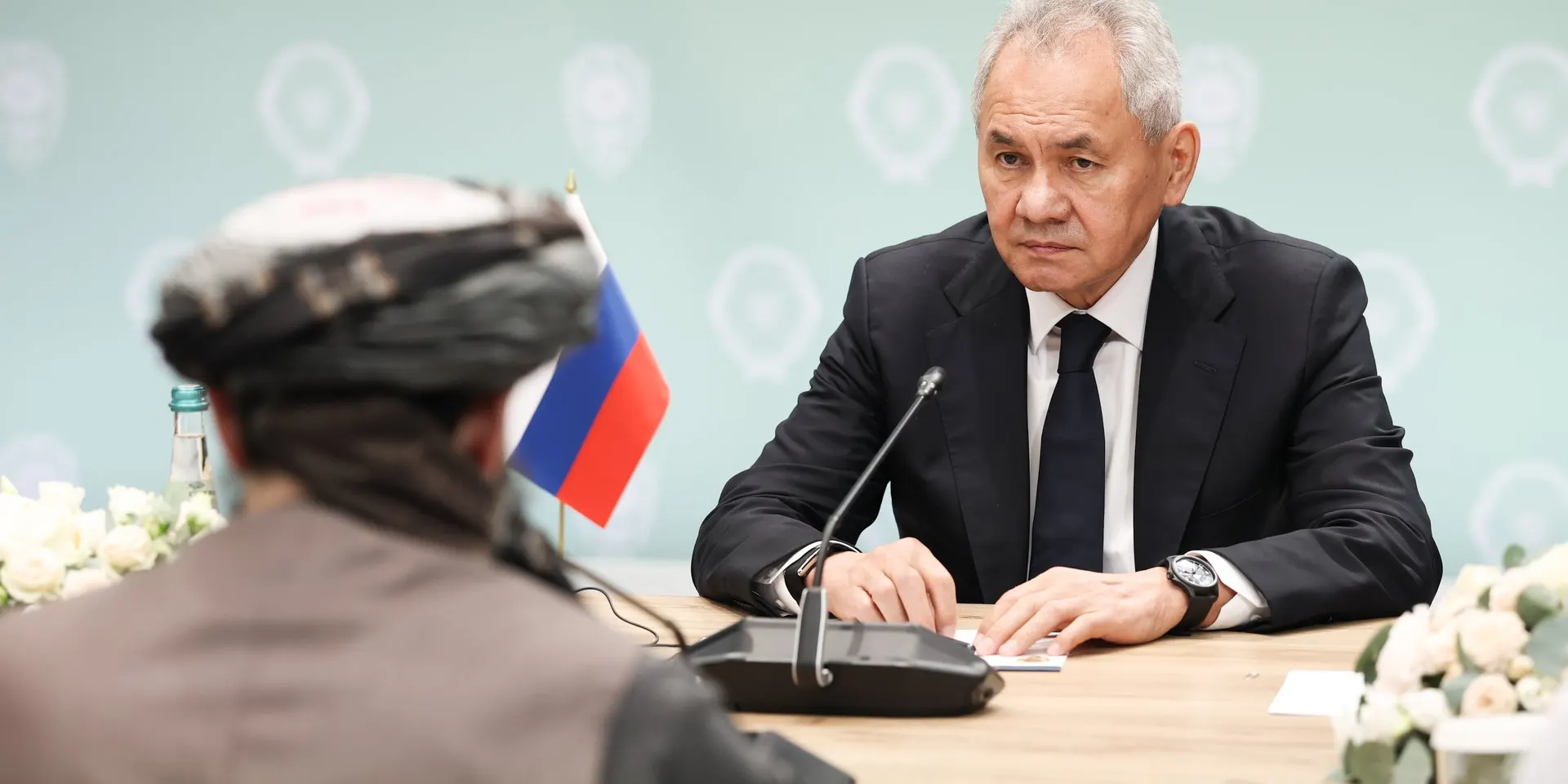 На Международном форуме по безопасности в Подмосковье было подписано соглашение о военно‑техническом сотрудничестве между Россией и контролируемым талибами режимом в Афганистане. Детали не раскрываются, но это может открыть путь к передаче вооружений и технологий.