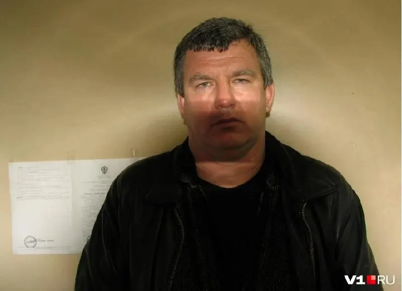 По версии полиции, 65-летний волгоградец заказал нападение на 43-летнего жителя Городищенского района; трое нападавших задержаны.