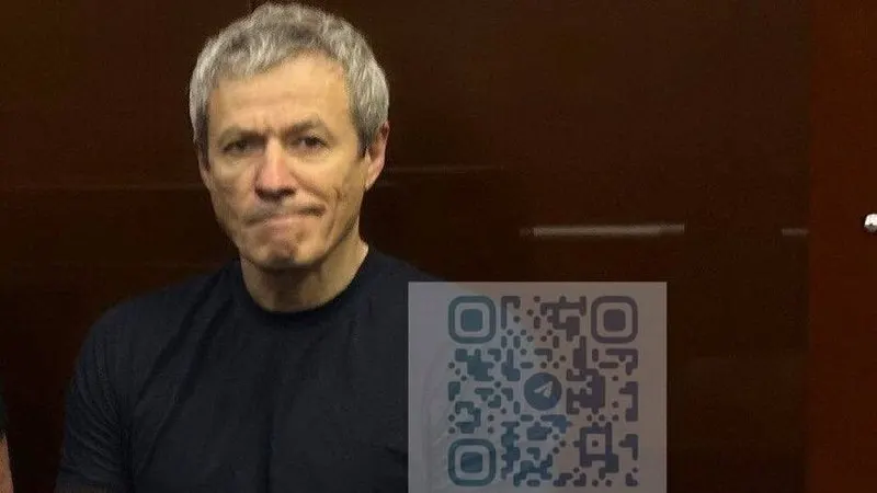 Суд по ходатайству Генпрокуратуры наложил арест на все акции «Русагро», оценённые более чем в 1,174 млрд рублей. Иск о конфискации будет рассмотрен 5 мая.