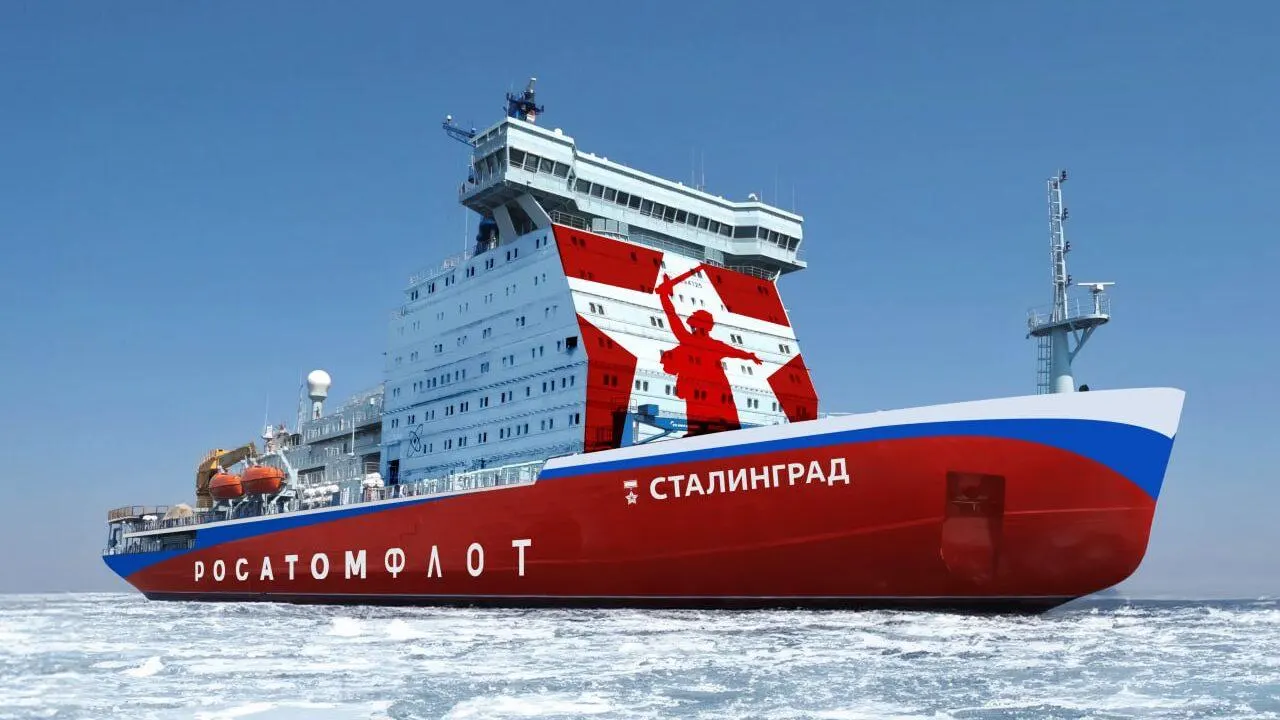 Власти рассматривают два варианта внебюджетного финансирования строительства ледоколов «Ленинград» и «Сталинград» — портовый сбор на экспорт или доплату за тонну на Северном морском пути; грузоотправители против.