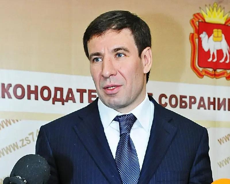 Суд в Никосии наложил арест на имущество Михаила Юревича на сумму свыше 3 млн евро — в том числе квартиры в Лимассоле и Гермасогии; в России его активы уже обращены в доход государства.