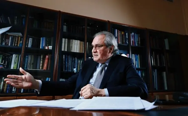 Валерий Фадеев заявил, что после признания иностранных вузов нежелательными «нельзя вести с ними дела и лучше там не учиться», однако изучать их научные работы допустимо; при сомнениях он рекомендовал учёным обращаться в ФСБ.