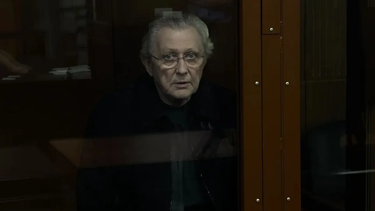 Источники сообщают о ночной госпитализации предпринимателя Ильи Трабера; подробности диагноза не раскрываются. Ранее его и партнёра задержали по делу об убийстве 2020 года.