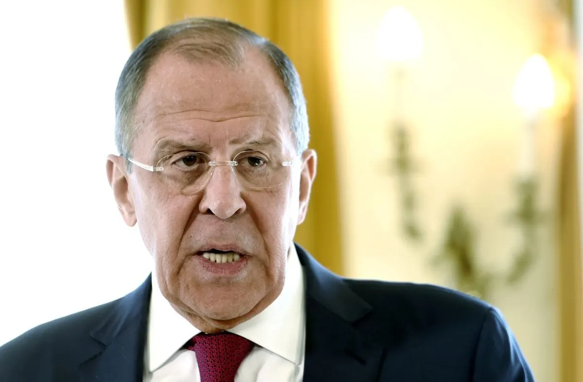 Министр иностранных дел Сергей Лавров заявил, что поддержка Украины со стороны США превратила конфликт в «войну Трампа», и выразил разочарование в обещаниях бывшего президента.