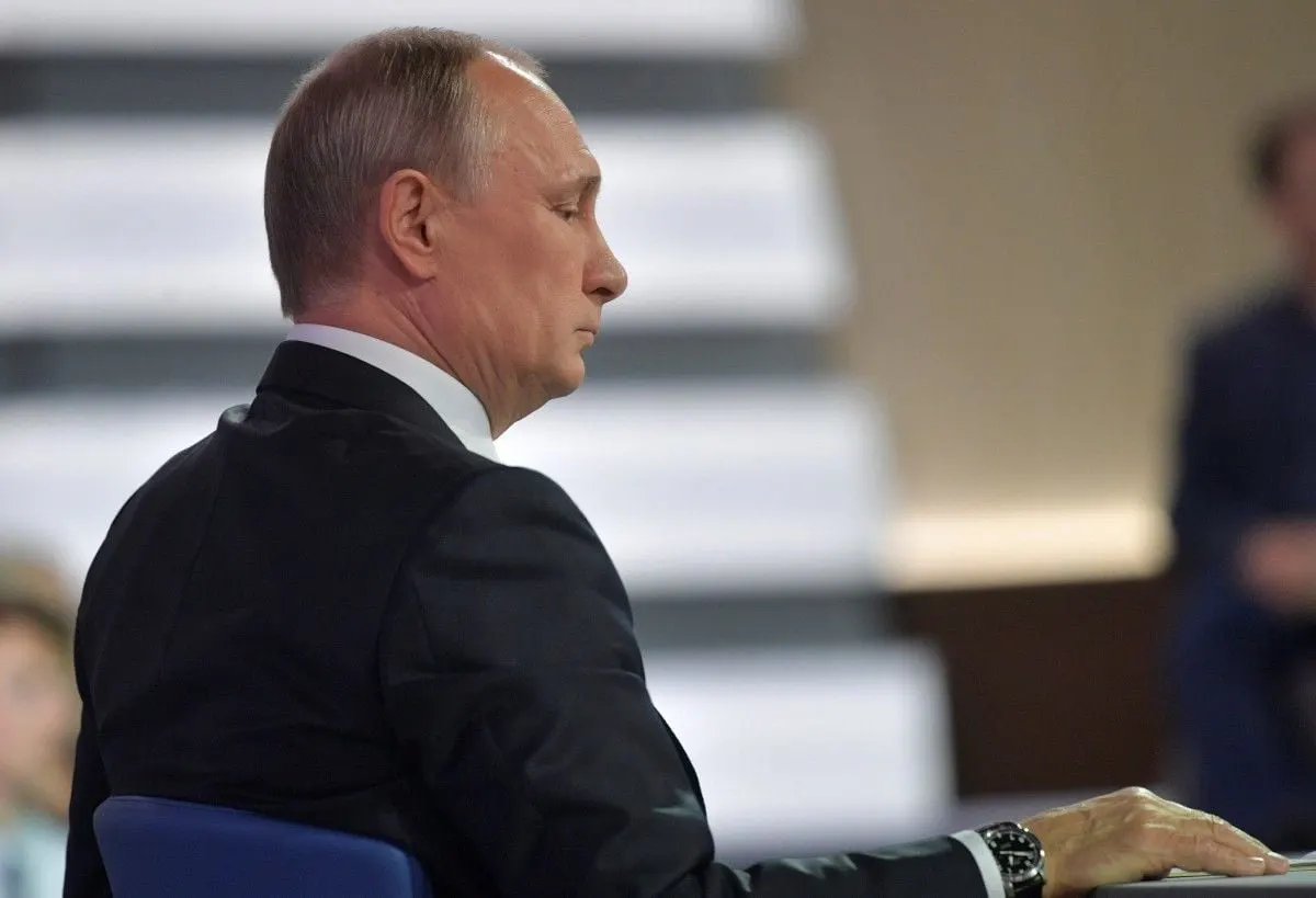 После серии ударов беспилотников по объектам в России даже долгие партнёры Москвы усматривают признаки утраты контроля и снижения доверия к руководству.