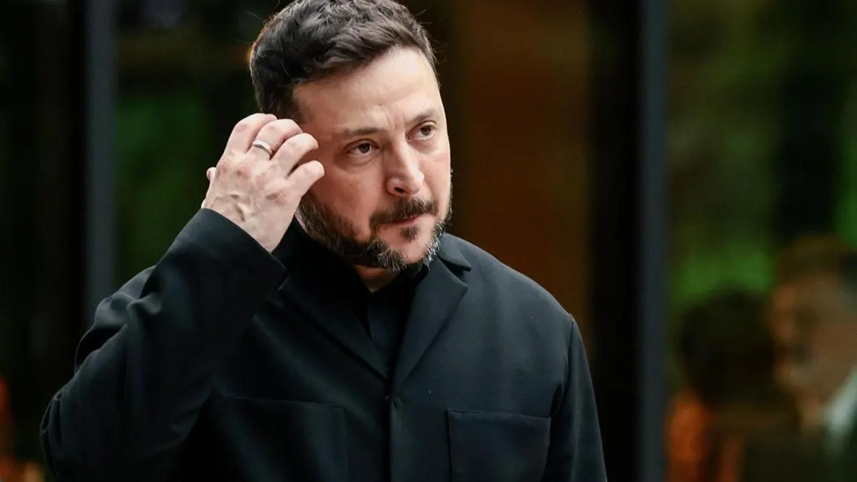 После слов белорусского лидера о контактах с представителями Украины Киев заявил о наращивании военной инфраструктуры в Белоруссии; стороны и эксперты по-разному оценивают риск вовлечения Минска в конфликт.