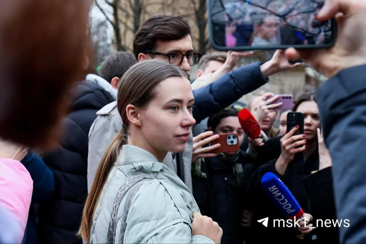 Суд признал блогера виновной в отмывании более 127 млн рублей; ранее против неё возбуждали дело о неуплате налогов.