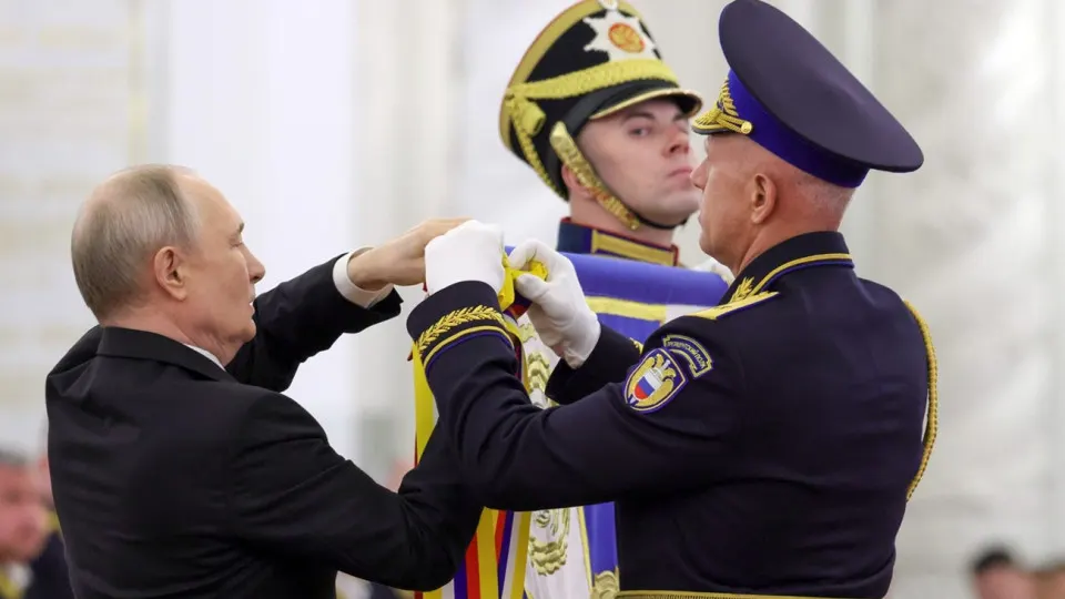 Во время церемонии в Георгиевском зале президент поблагодарил личный состав полка за службу и отметил их роль в обеспечении безопасности высших должностных лиц и государственных церемоний.