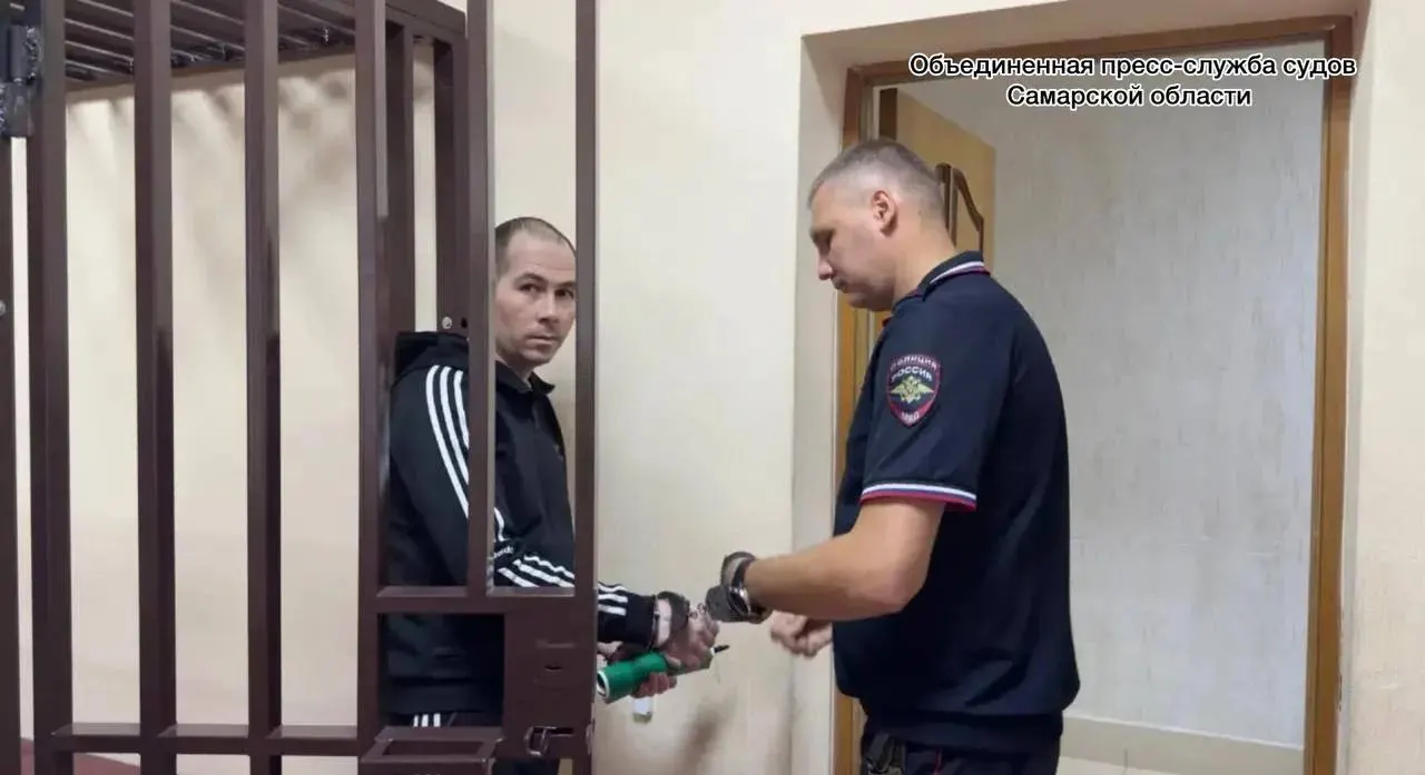 Самарский районный суд приговорил одного из участников преступного сообщества, обманувшего бывшего руководителя Корпорации развития Самарской области Ольгу Серову; ей было похищено 421,7 млн рублей, по делу проходят ещё несколько фигурантов.
