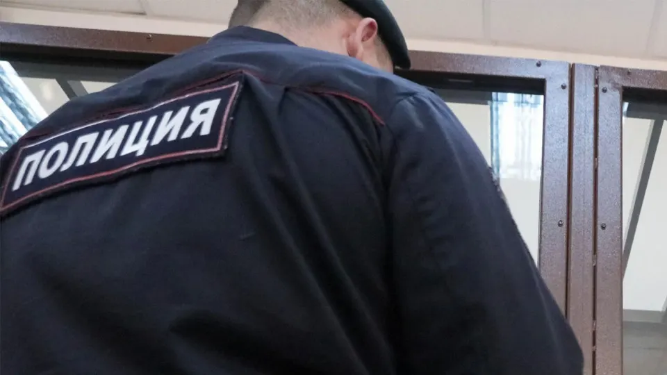 Красногорский суд признал виновными организаторов схемы, обещавшей фиктивные контракты с Минобороны в обмен на крупные суммы — им назначены тюремные сроки и штрафы.
