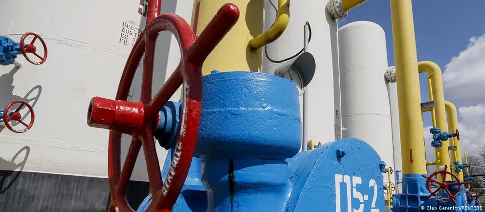 Украина не продлила контракт с российским поставщиком, и с начала 2025 года транзит газа через её территорию прекратился. Наибольшие последствия ощутила Молдова; другие страны нашли альтернативные маршруты поставок.