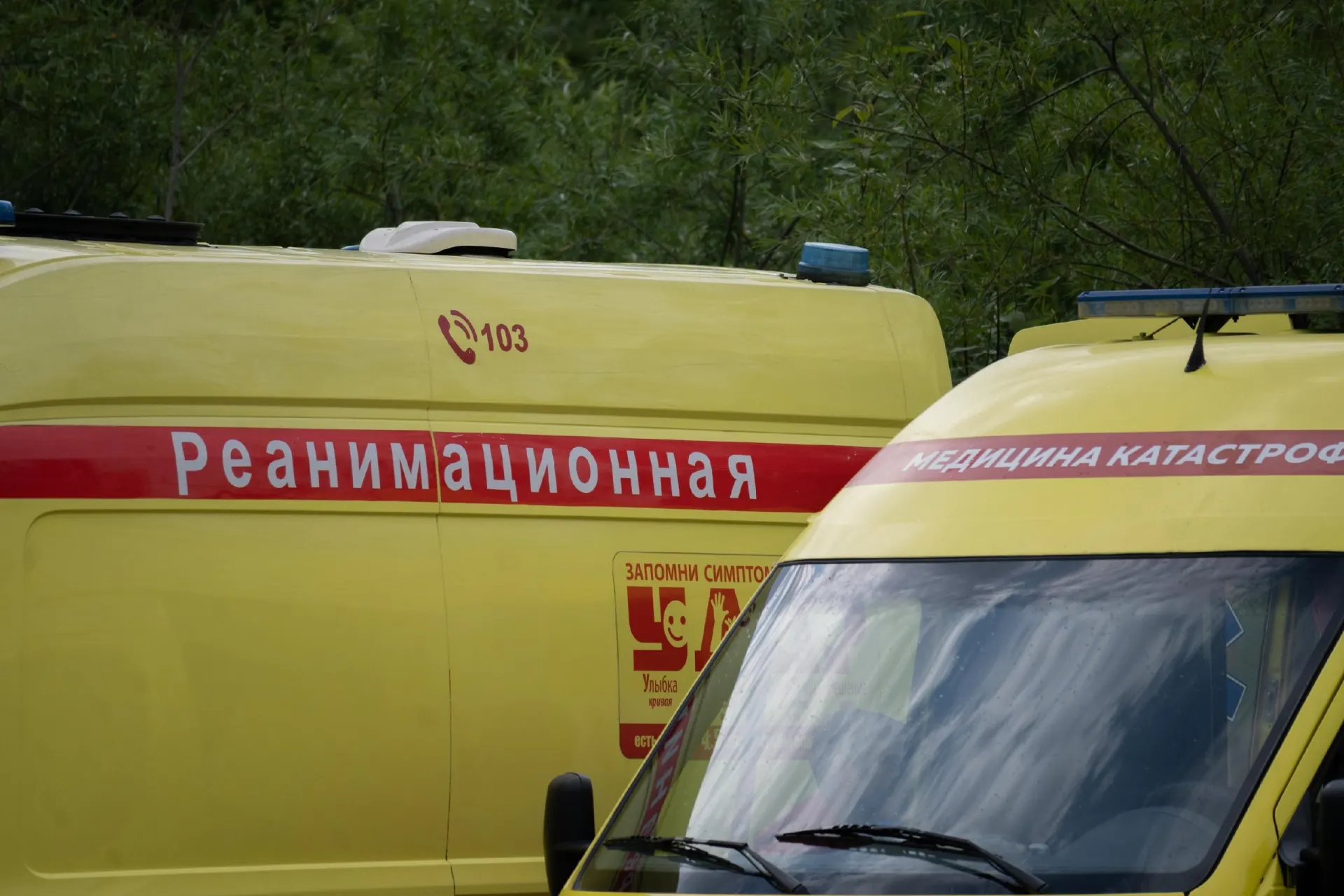 Во время движения по маршруту из Москвы дрон попал в пассажирский автобус. Есть погибшие, более десяти человек получили помощь медиков.