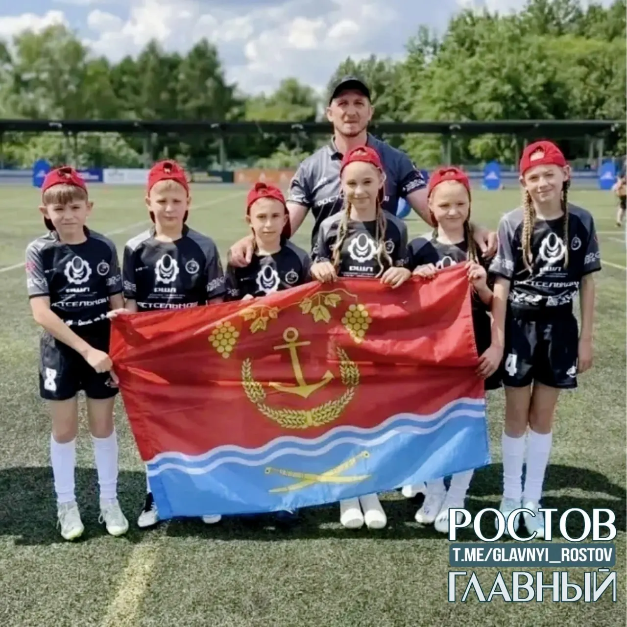 Команда из Ростовской области выиграла финал Всероссийской школьной лиги в Зеленограде, одержав шесть побед и уверенно став первой.