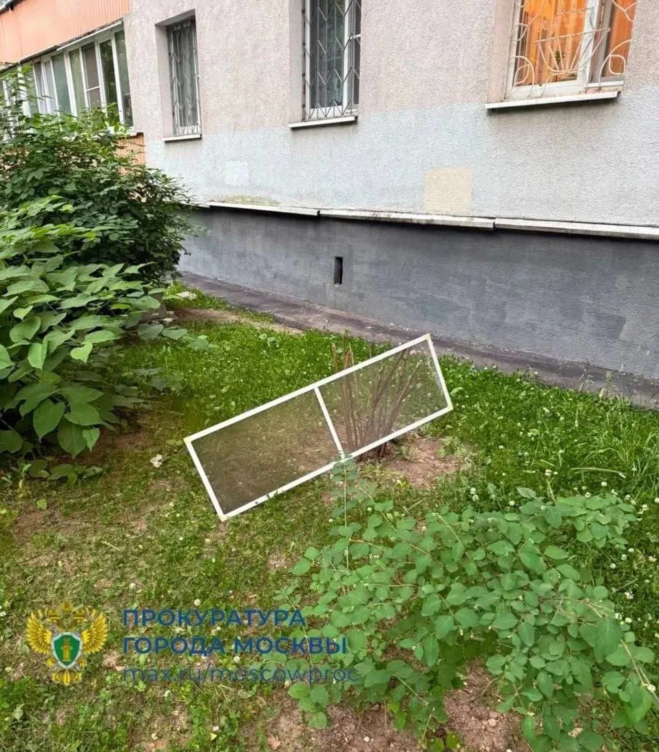 Москитная сетка не удержала ребёнка — прокуратура проводит проверку обстоятельств падения.