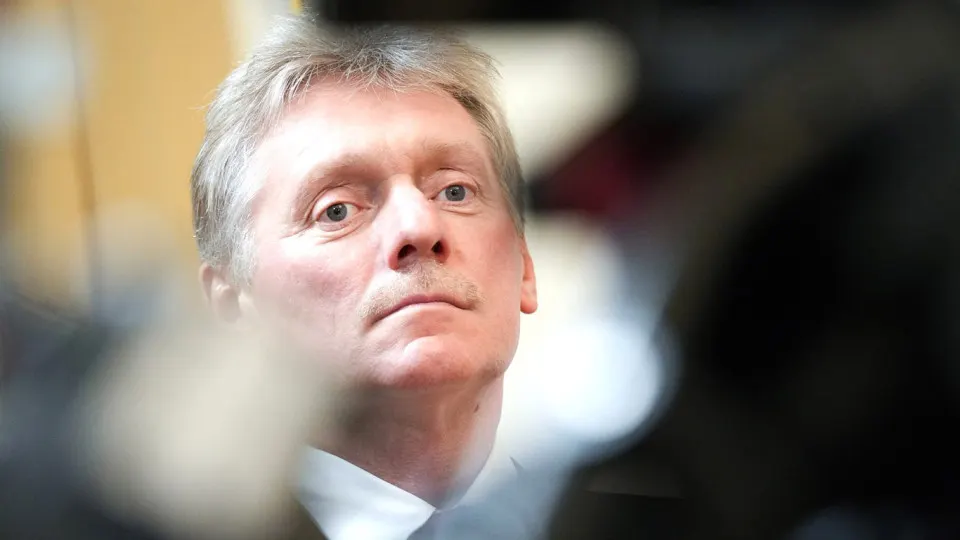 Пресс‑секретарь президента заявил, что запись ветерана СВО Александра Лунина ещё не просмотрена. Лунин жалуется на жестокое обращение командиров, вымогательство и требует встречи с президентом; в обращении он предупреждает о возможности мятежа.