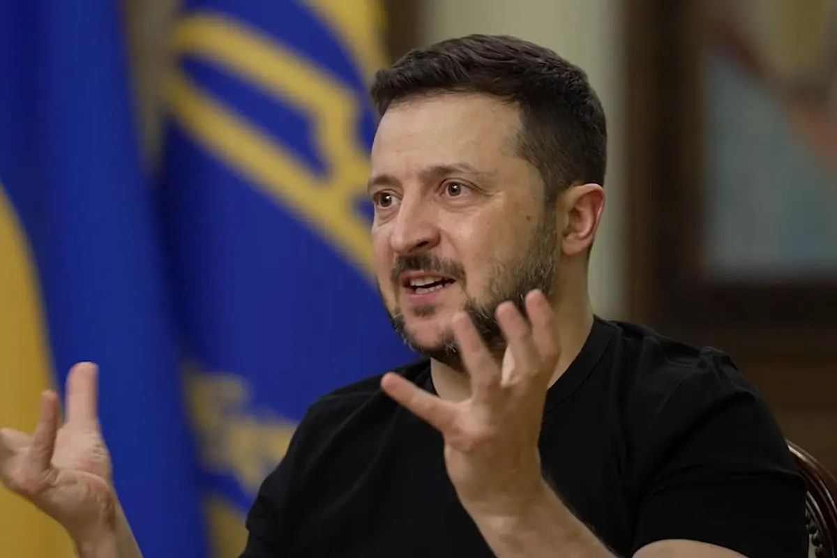 Во время совместной пресс‑конференции в Анкаре Владимир Зеленский сообщил Дональду Трампу, что не поедет в Москву из‑за опасений, связанных с ударами украинских дронов; разговор также затронул удары по объектам в глубоком тылу России.