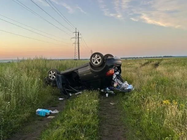 В Рязанской области автомобиль съехал в кювет: пострадала пенсионерка из Москвы и её спутник, полиция выясняет обстоятельства происшествия.