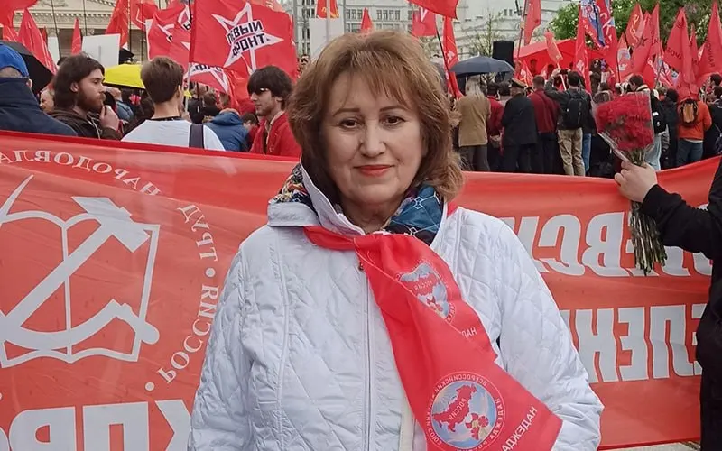 Вера Ганзя подвергла критике оценку спикера Госдумы о «социальных» законах и назвала цифры о сотнях принятых мер далёкими от реальной жизни граждан.
