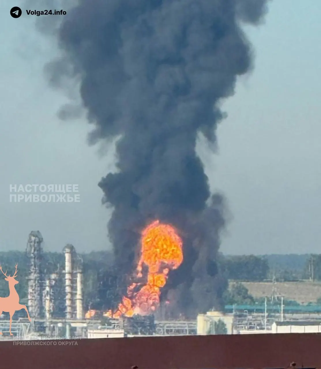 В Кстово (Нижегородская область) беспилотники ударили по промзоне с крупным нефтеперерабатывающим заводом и ТЭЦ; предприятие снабжает Московский регион топливом.