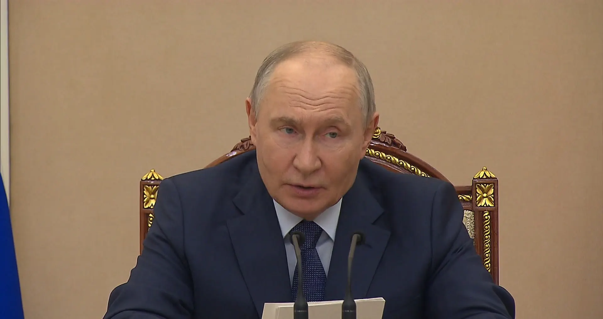 На совещании обсуждали рост ВВП, исполнение бюджета и меры поддержки регионов — ключевые цифры и поручения.