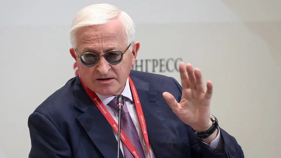 Глава РСПП Александр Шохин предупредил, что сохранение ключевой ставки на текущем уровне может спровоцировать массовые банкротства уже этой осенью; наиболее уязвимы компании, завершившие импортозамещение и столкнувшиеся с нехваткой финансирования и спроса.