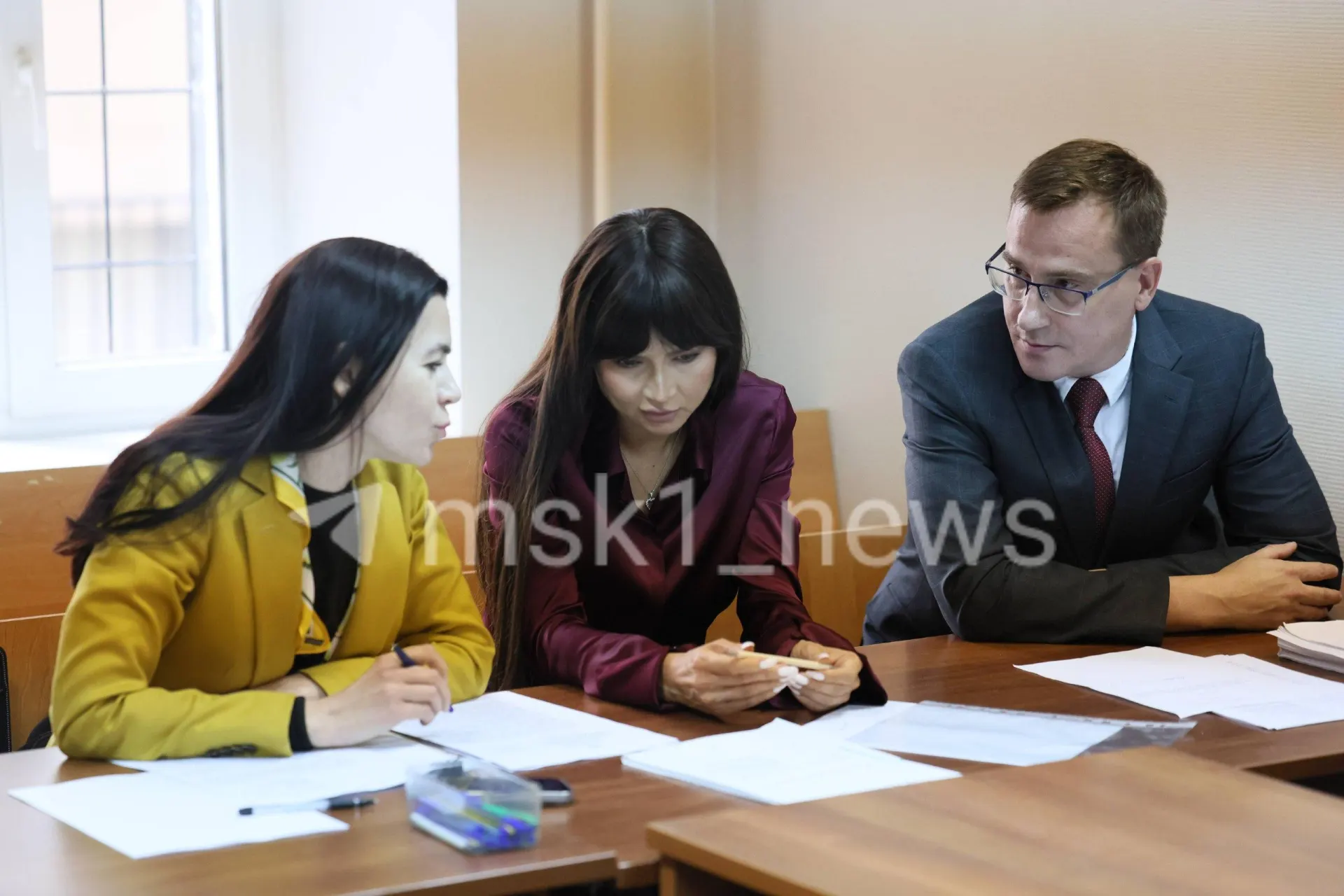 Прокуратура просит ужесточить меру пресечения: обвиняемая, ранее уехавшая из Москвы в Санкт‑Петербург вопреки запретам, предстала в суде; ранее процесс приостановили из‑за диагноза рака.