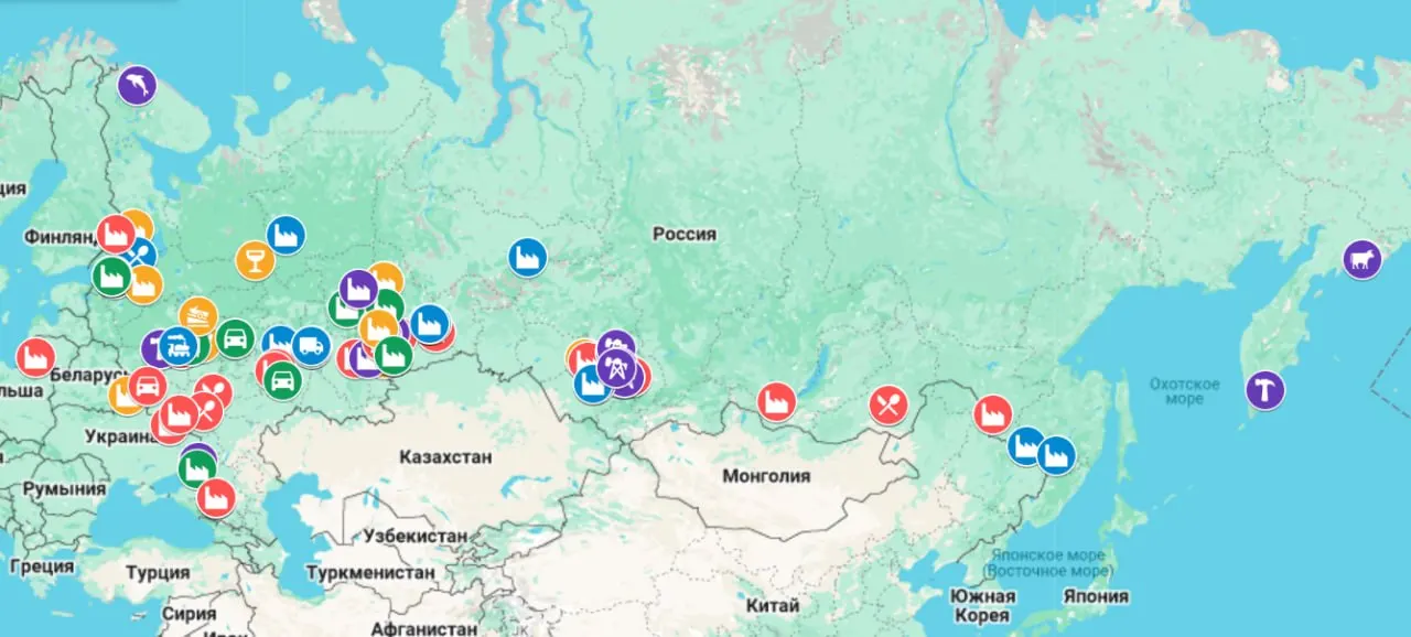 Интерактивная карта фиксирует случаи остановки производств, массовых увольнений и невыплат зарплат по регионам. С начала 2026 года число отмеченных проблем превысило показатель 2025 года, а случаи зафиксированы от Калининграда до Камчатки.