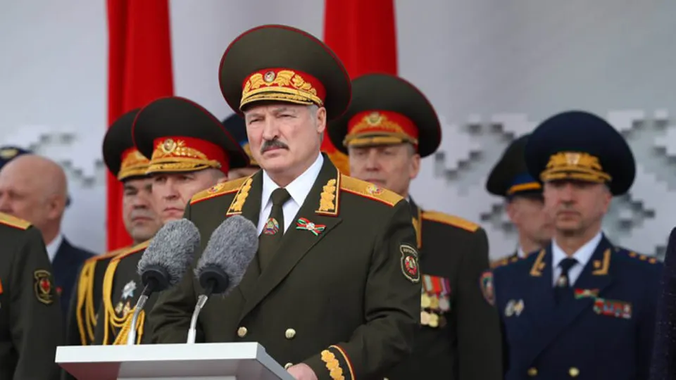 Беларусь усиливает контроль над боевой готовностью на фоне дипломатических событий и визита руководителя разведки США в Москву; обсуждаются вопросы взаимодействия силовых структур и возможной реакции на ситуации у границ.
