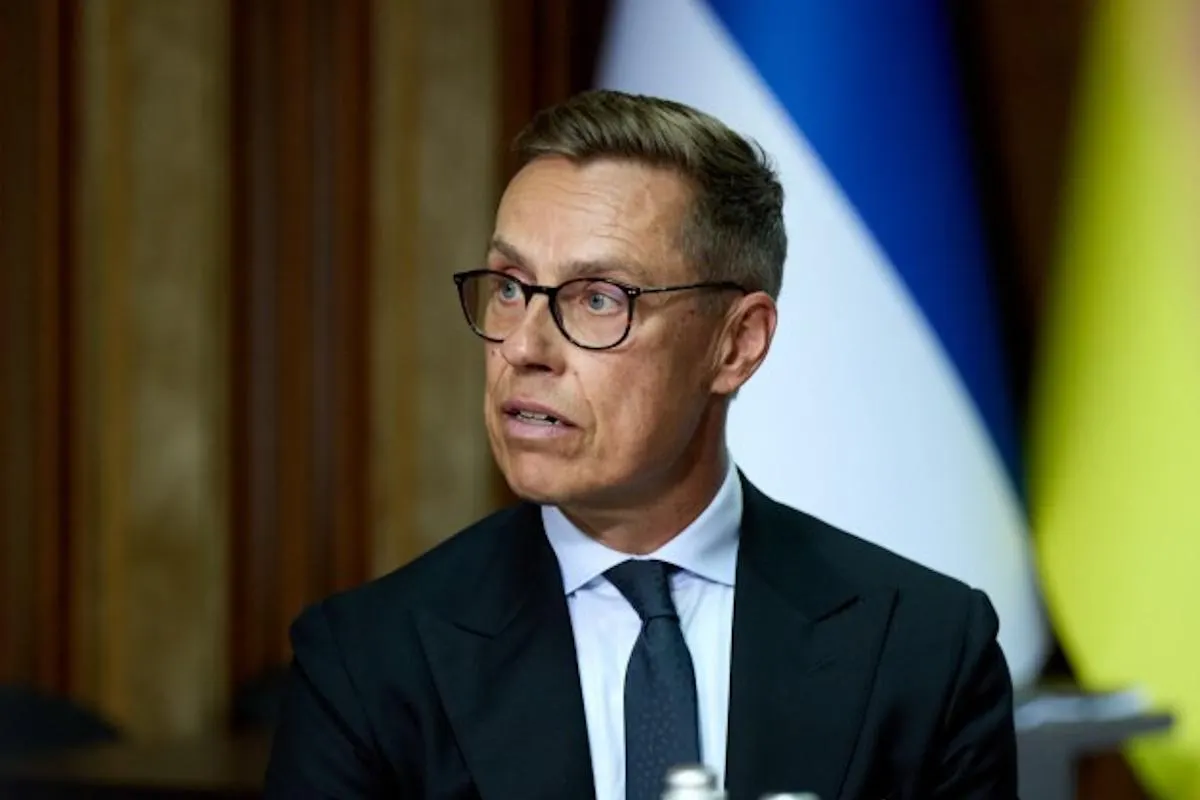 Финляндский президент заявил, что Россия должна показать готовность к миру, а вопрос находится на российской стороне; Вашингтон обсуждает приезд своих спецпосланников в Киев.