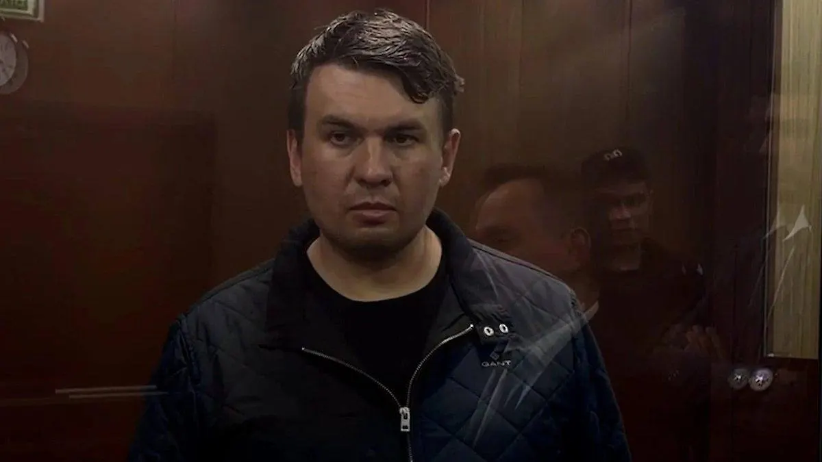 Блогер Илья Ремесло, обвиняемый в распространении фейков о российской армии, вновь помещён в СИЗО после возвращения из Института Сербского. Результаты экспертизы пока не опубликованы.