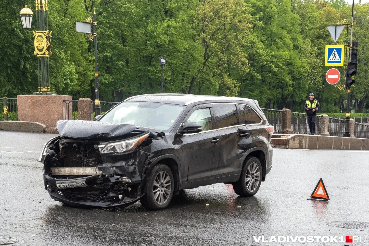 За первые шесть месяцев 2026 года в регионе зафиксировано 101,6 ДТП на каждые 100 тысяч транспортных средств. Лучшие показатели — в Чеченской Республике (10,7), Московской области (39,0) и Брянской области (41,9).