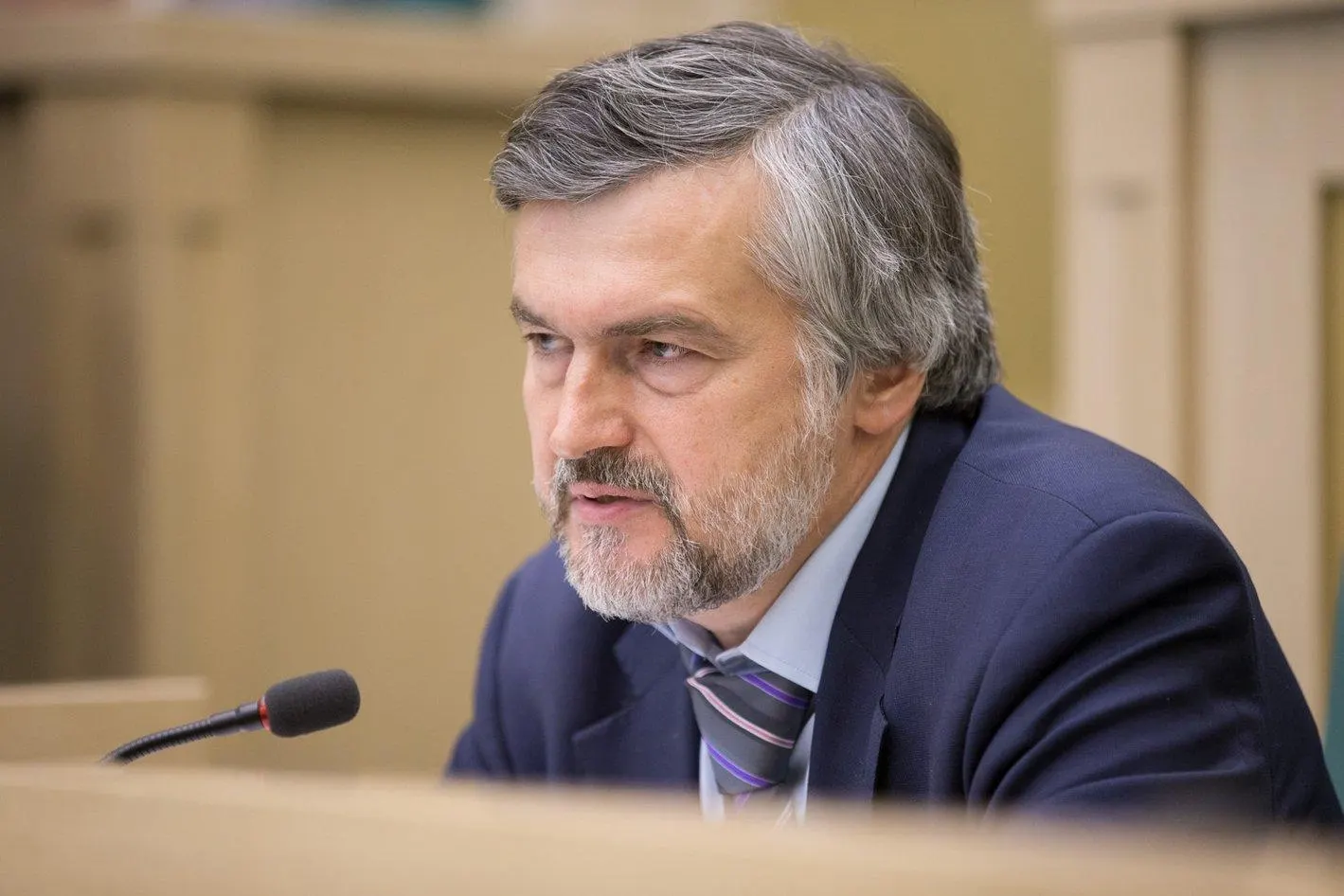 Госкорпорация расторгла контракт с Андреем Клепачем после майского выступления, которое привлекло внимание к его оценкам о состоянии экономики и влиянии санкций на перспективы роста.