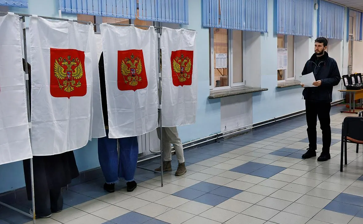 Рекомендации по голосованию за партийные списки и по округам в Москве: предлагается голосовать за любую партию, которая пройдет пятипроцентный барьер, за исключением Единой России; приведены конкретные округа и кандидаты.