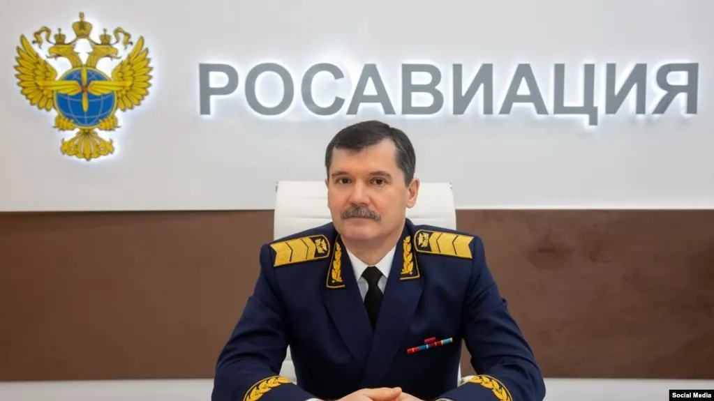 Суд в Москве принял решение перевести экс-главу Росавиации под домашний арест по обвинению в мошенничестве. Расследование, по данным следствия, приближается к завершению.