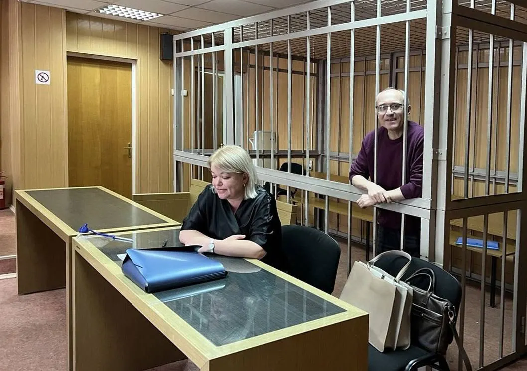 В Зюзинском суде прошли прения; обвинение запросило 8 лет колонии за публикации о Вооружённых силах РФ.
