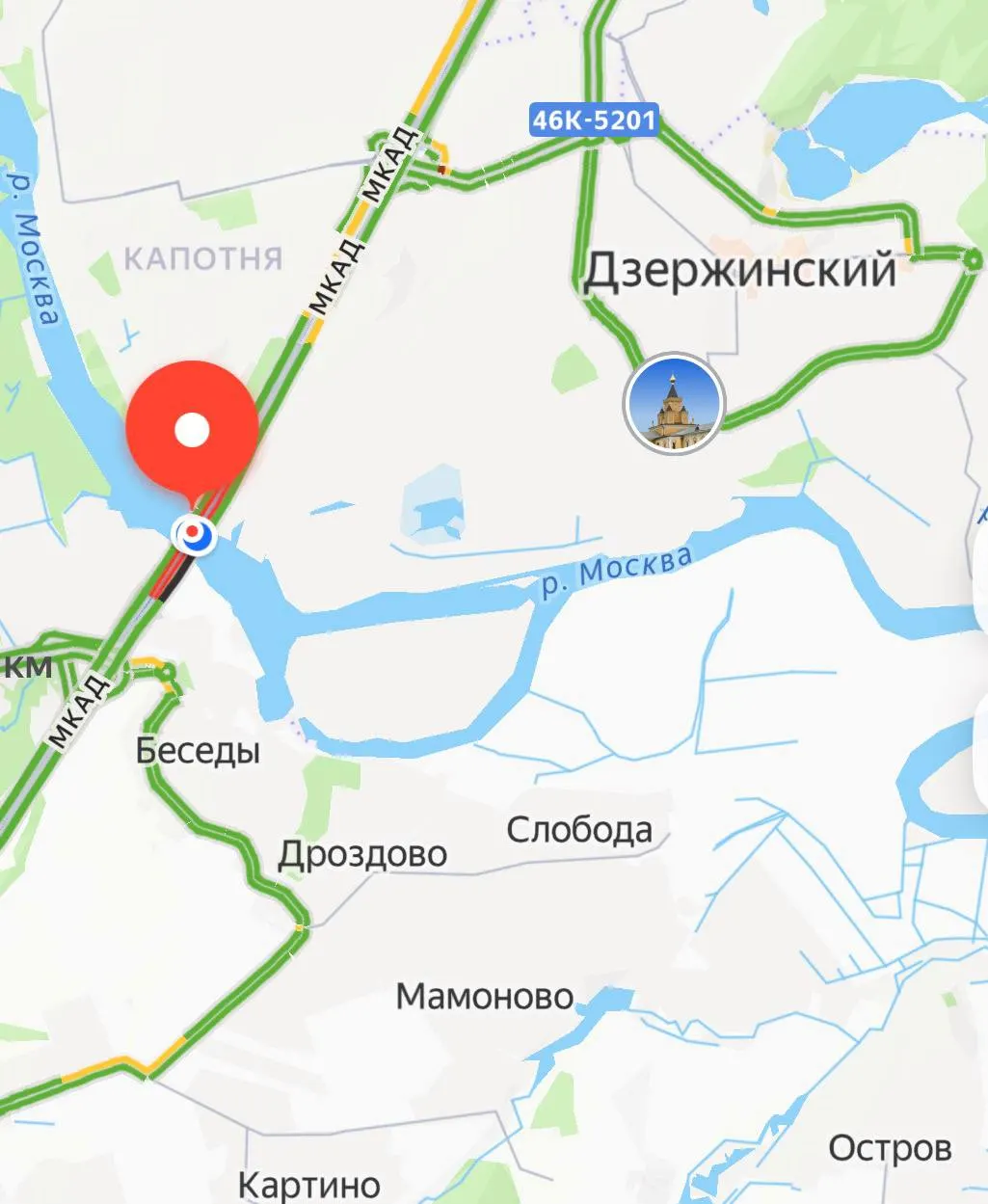 Движение перекрыто на Белореченской улице (направление к Верхним Полям) и на улице Капотня. На внешнем направлении МКАД у 19-го км движение остаётся три полосы из пяти. Дептранс призывает выбирать альтернативные маршруты.