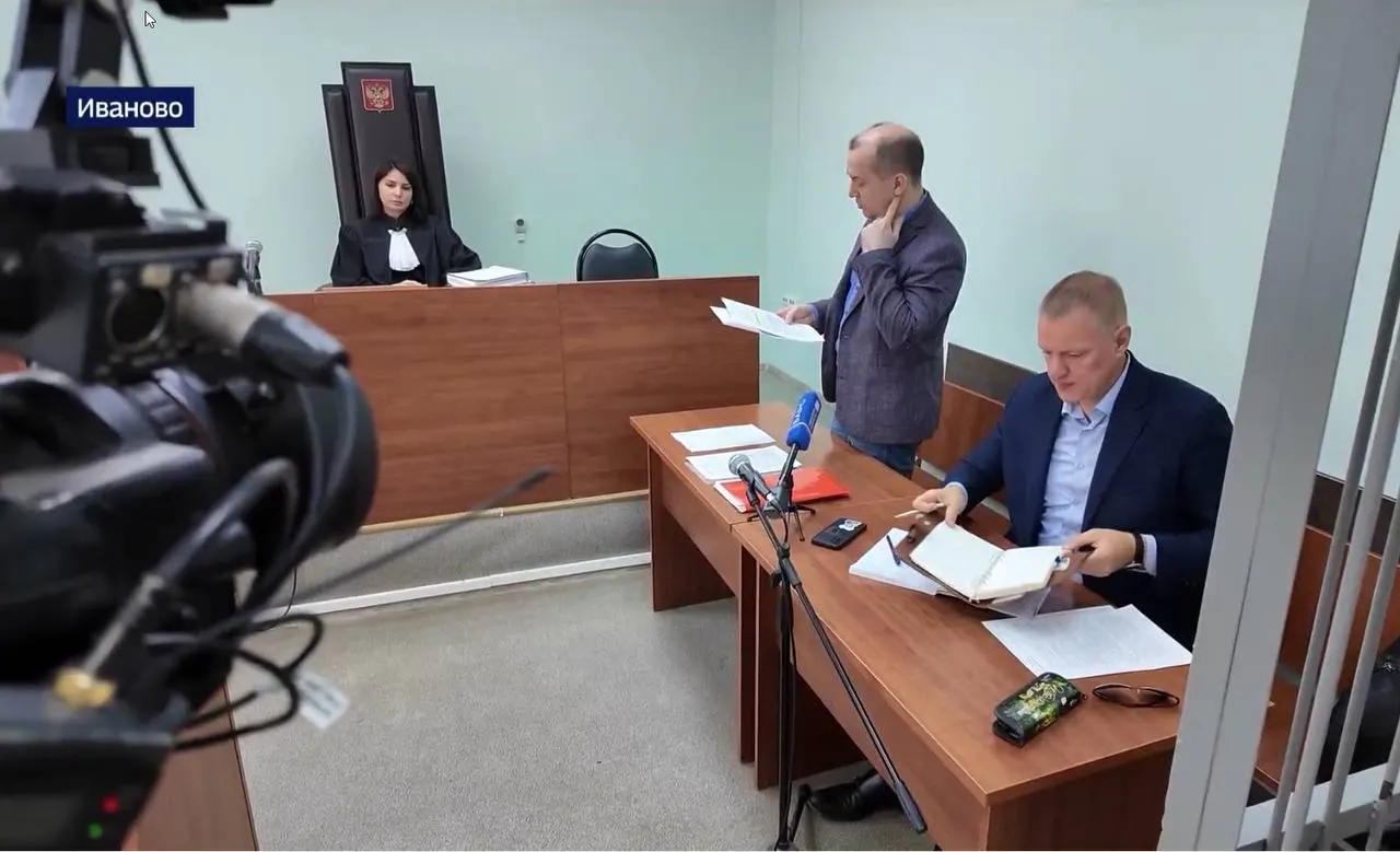 Глава Следственного комитета потребовал доклад по делу, в котором журналист пытался добиться возбуждения уголовного дела против сотрудников МВД, но сам оказался на скамье подсудимых.