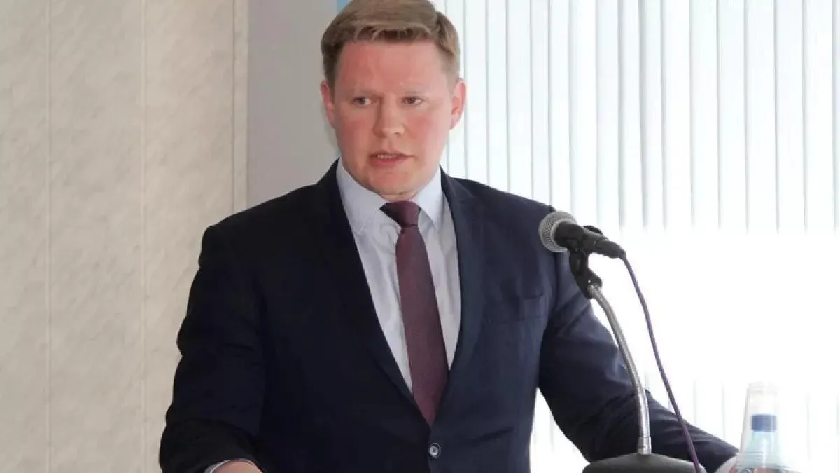 Суд увеличил штраф Ивану Кибардину до 13,5 млн рублей; наказание в виде пяти лет колонии общего режима и запрета занимать госдолжности осталось без изменений.