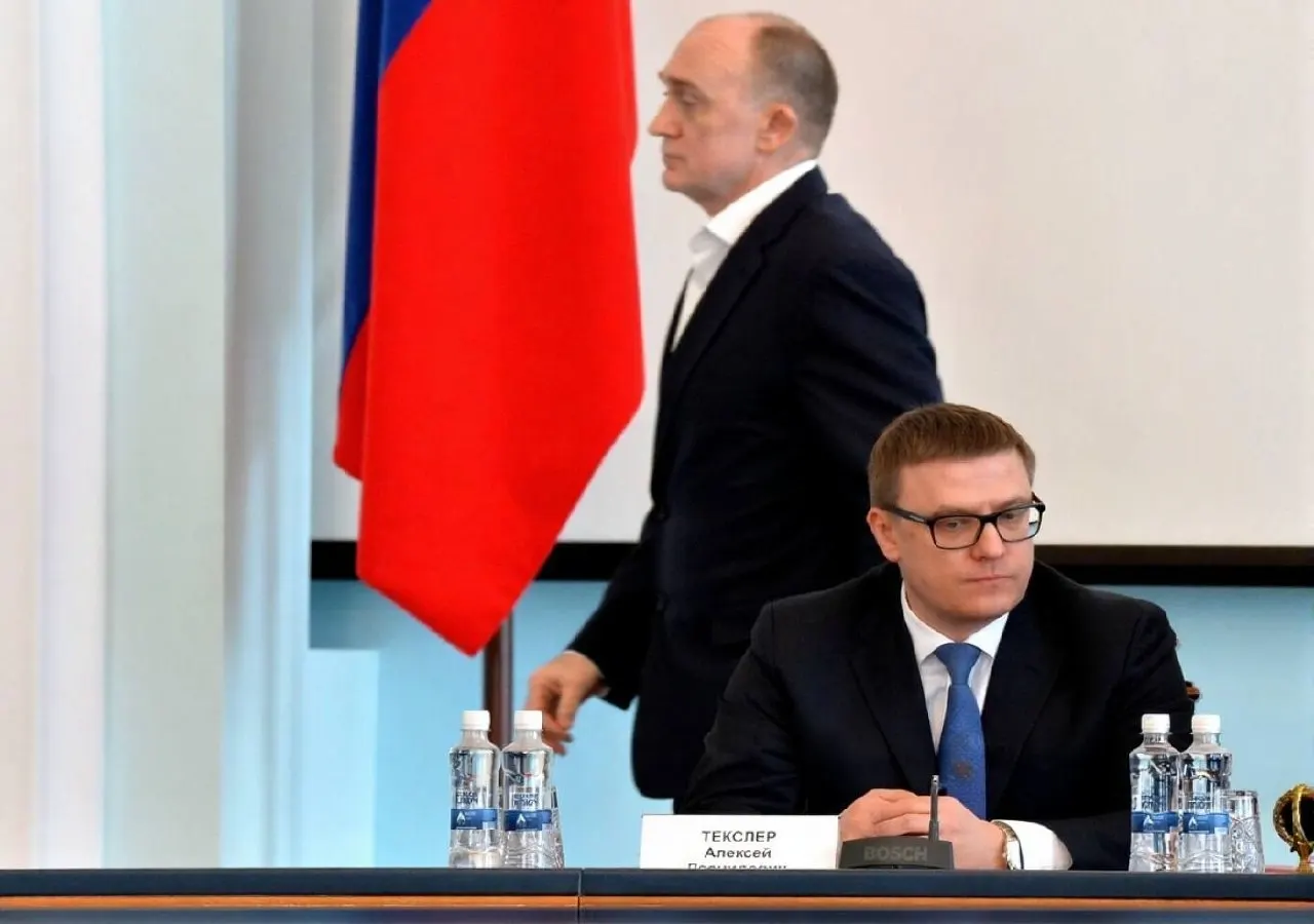 Экс-губернатор Челябинской области остаётся в розыске; новое дело о взятке и расследование против него держат ситуацию в центре внимания.