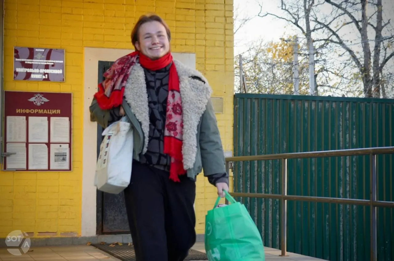 Активист Владимир Бодяшкин освободился из спецприемника после ареста на митинге КПРФ; ранее ему назначили 15 суток ареста.