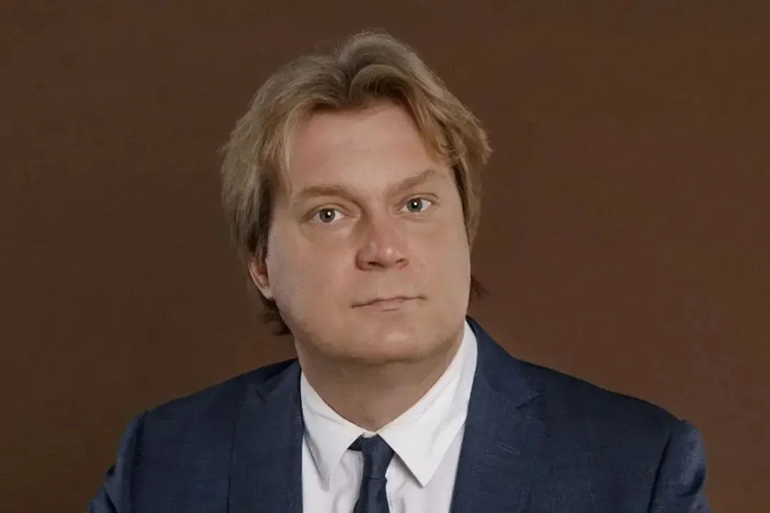 Бывший руководитель Библиотеки по естественным наукам РАН арестован по обвинению в мошенничестве; максимальное наказание — до десяти лет.
